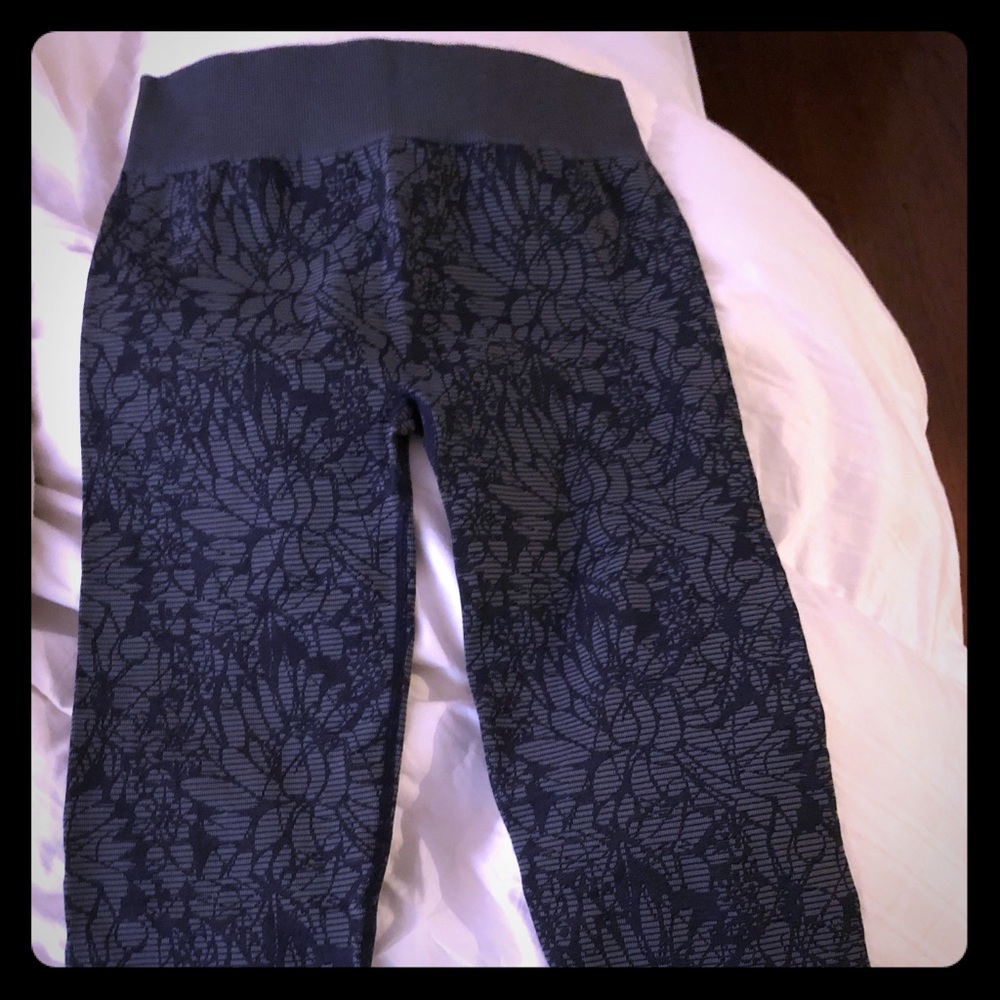 Fabletics Printed Capri work out pants